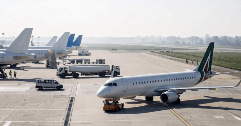 Super Midsize charter guides