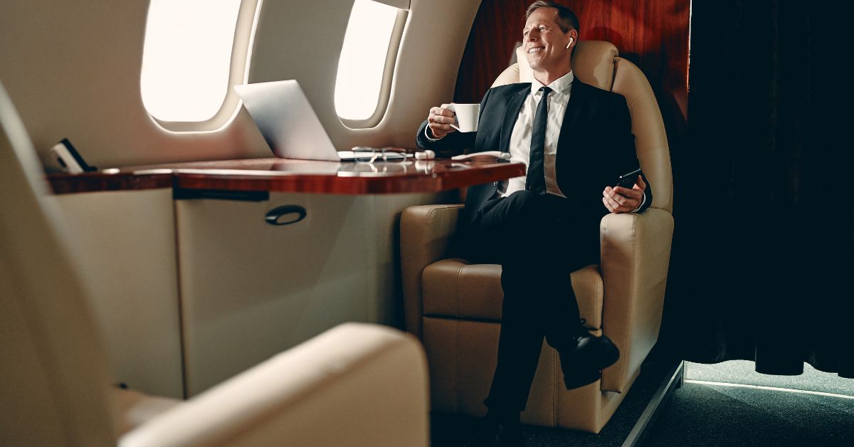 Pros and Cons of Chartering a Private Jet Pros and Cons of Chartering a Private Jet