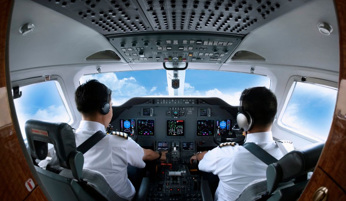 Why People Choose to Charter Private Jets in Dallas Icarus Jet