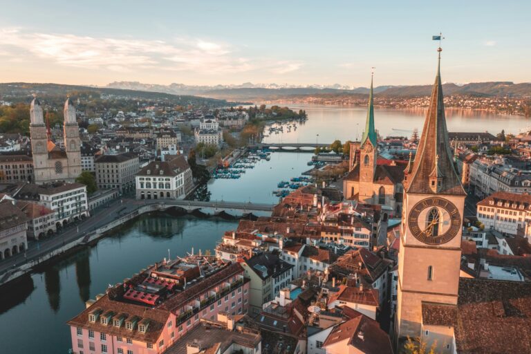 Switzerland Airport Guides, Icarus Jet