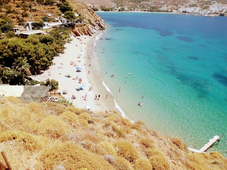 Mykonos to Amorgos Helicopter Charter: Mykonos to Amorgos by private aircraft