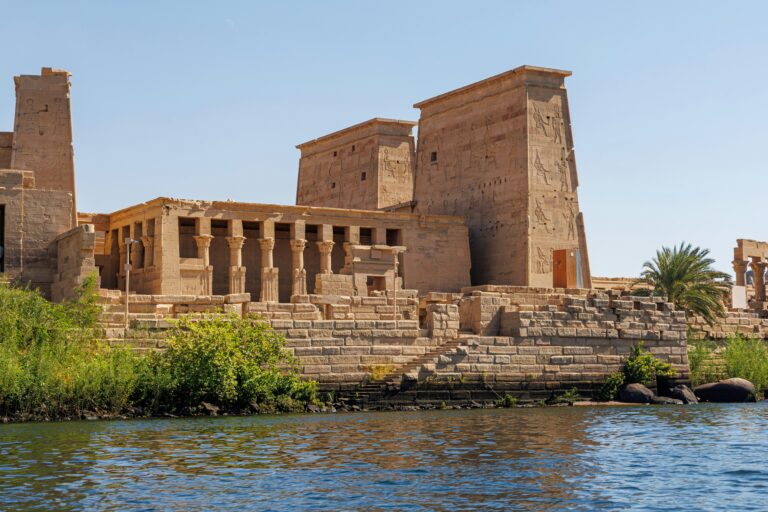 Cairo to Aswan Private Jet Charter: Cairo to Aswan by private aircraft