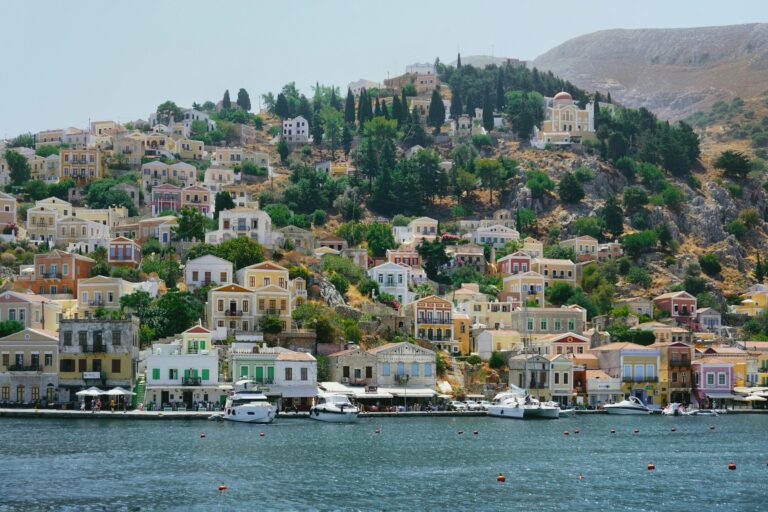 Mykonos to Ios Helicopter Charter: Mykonos to Ios by private aircraft