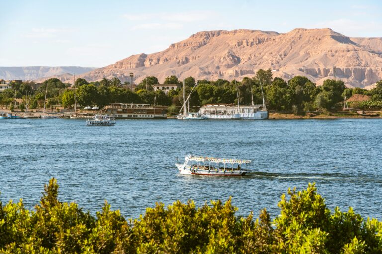 Cairo to Luxor Private Jet Charter: Cairo to Luxor by private aircraft