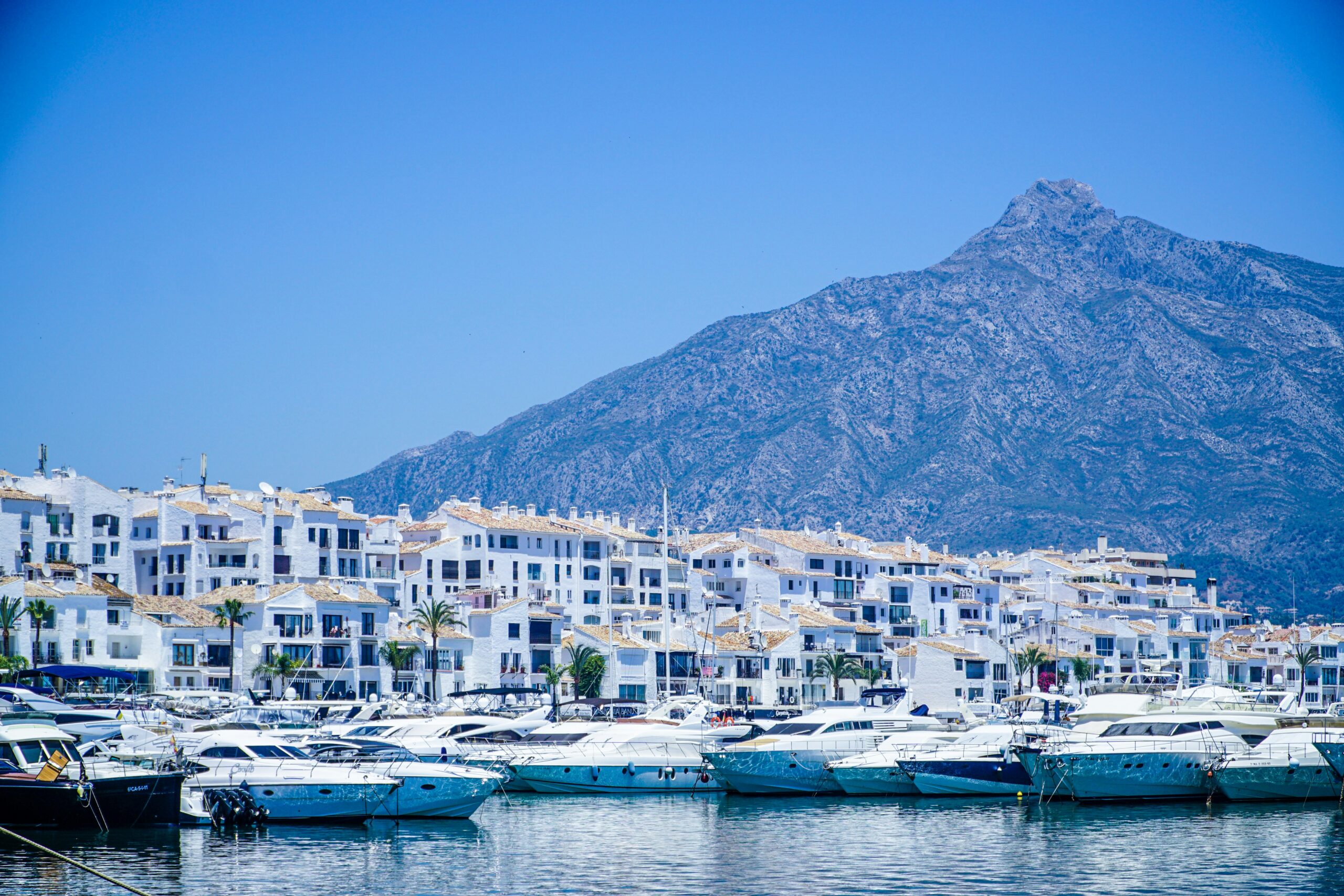 London to Marbella Private Jet Charter: London to Marbella by private aircraft