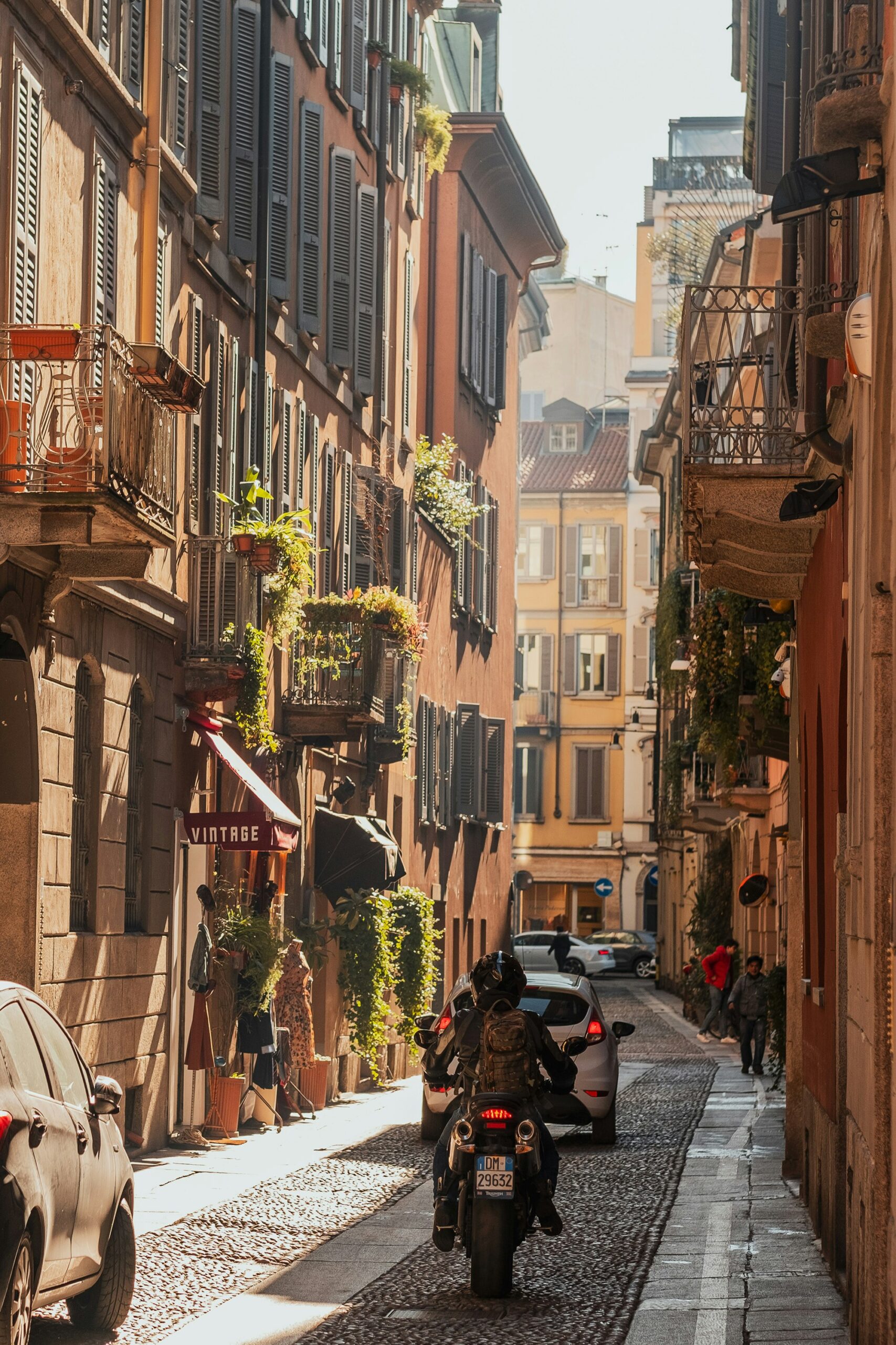 Zurich to Milan Private Jet Charter: Zurich to Milan by private aircraft